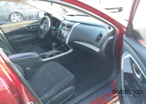 2015 Nissan Altima 2.5/2.5 S/2.5 Sl/2.5 Sv z USA, uszkodzony, nr VIN 1N4AL3AP4FC459943